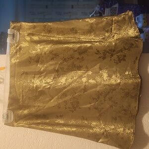 12th Tribe women's mini skirt.   Box 19